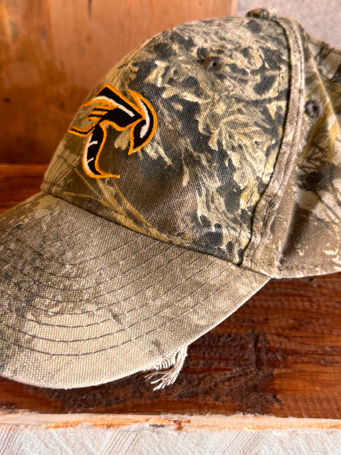Vintage Wasp Archery Realtree Camo Hat