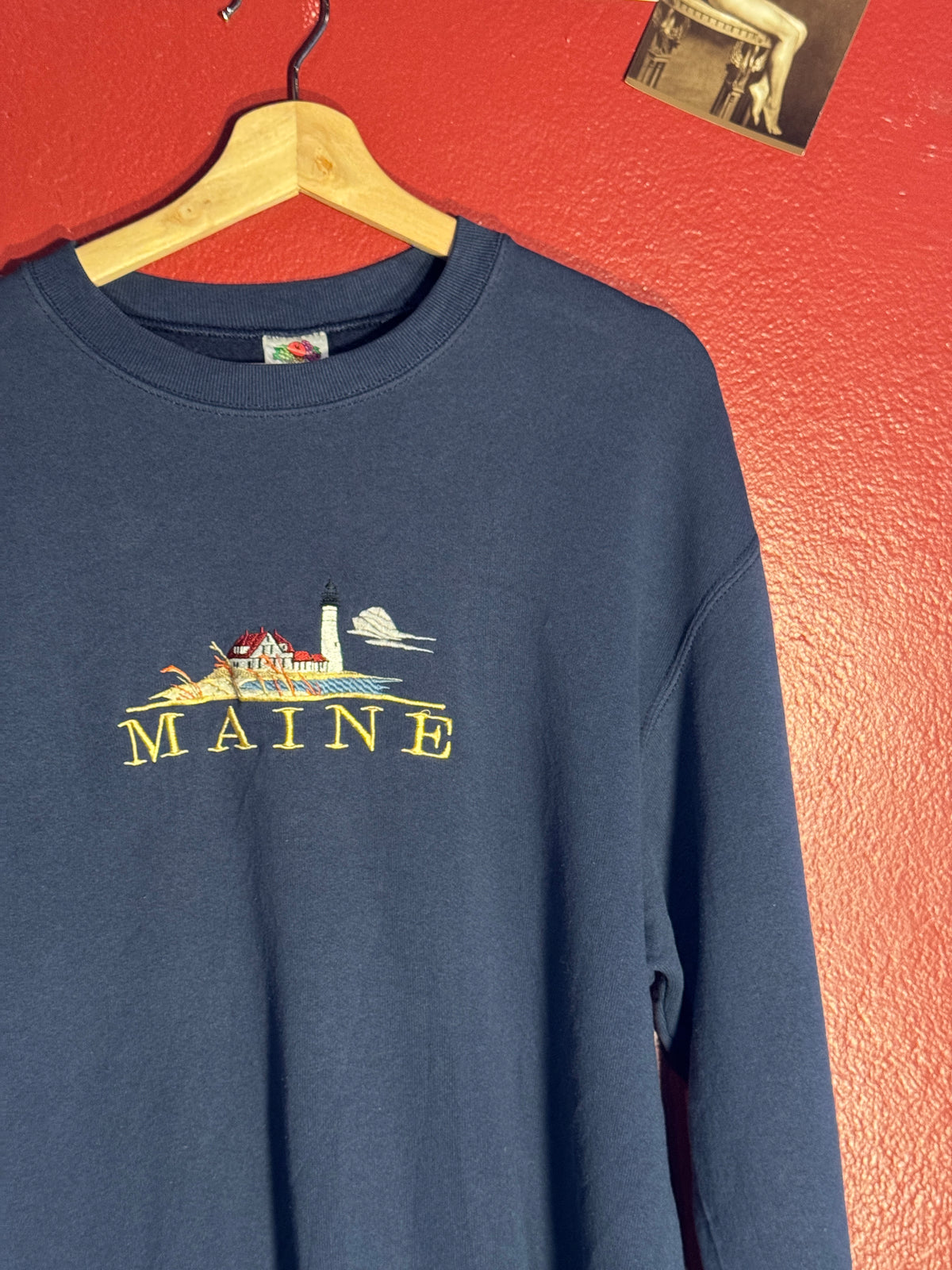 Vintage Maine Embroidered Sweatshirt (XL)