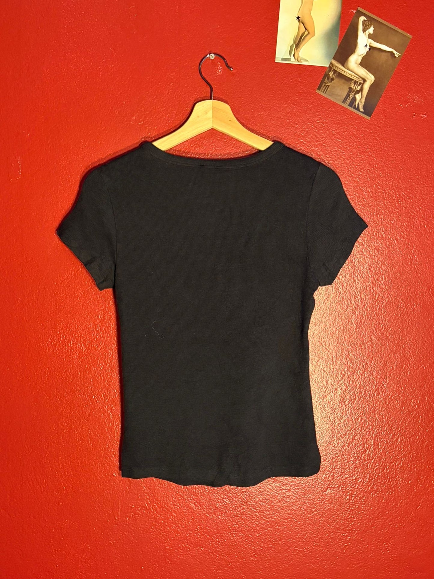 True Religion Rhinestone Horseshoe Henley T-Shirt [M]