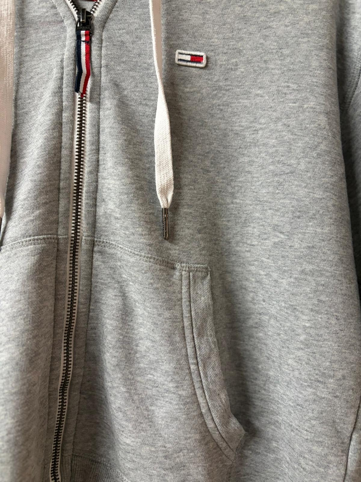 Grey Tommy Hilfiger Hoodie [M]