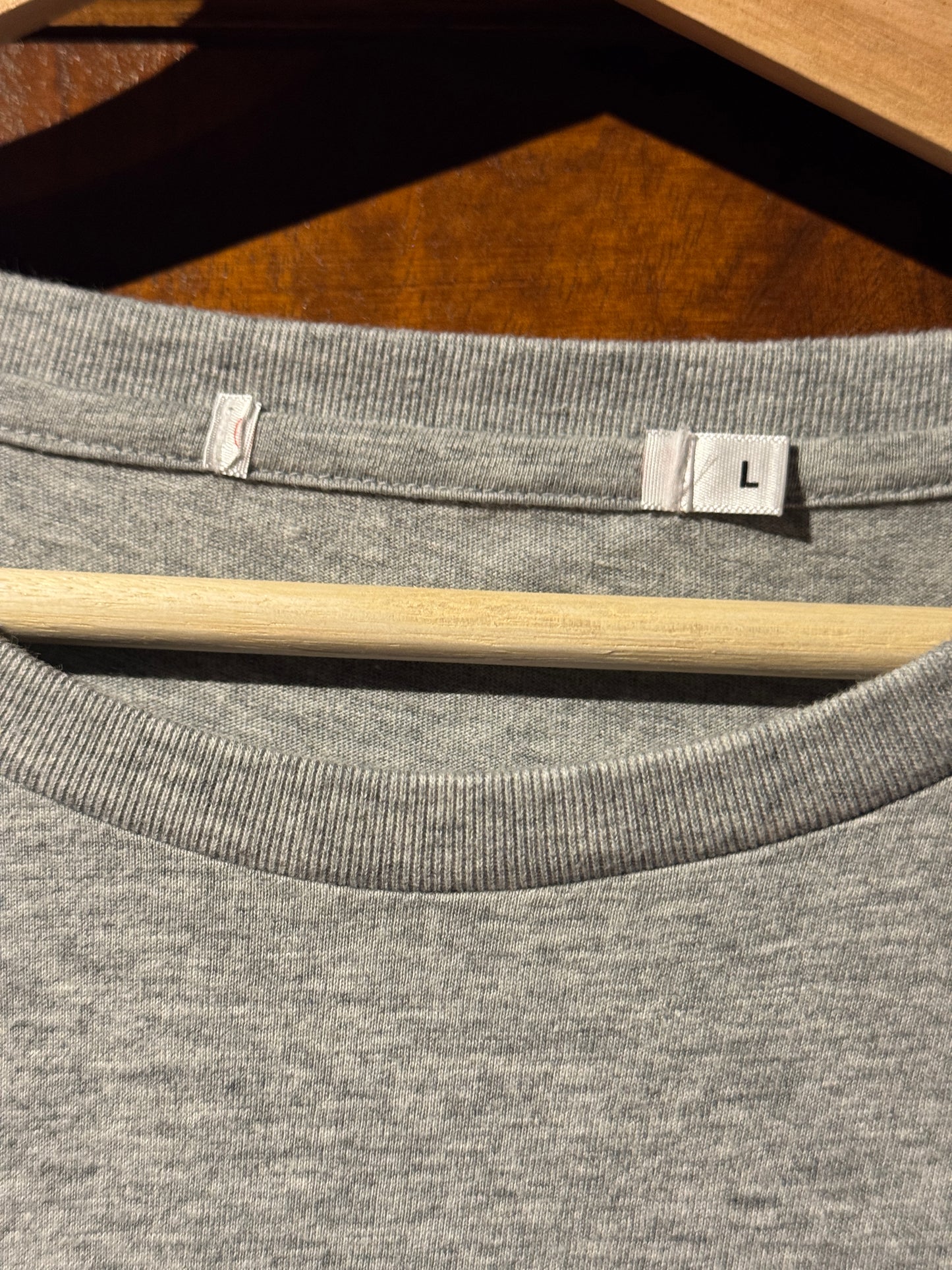 Mickey Grey Unisex Disney Tee [L]