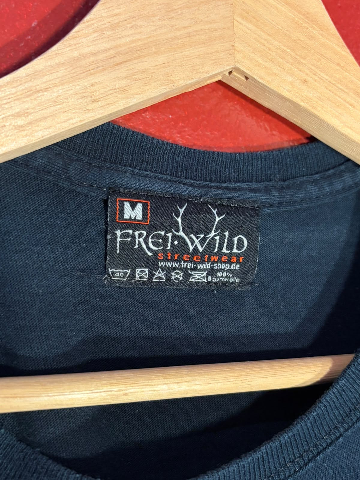 Frei.Wild Skull & Crossbones Graphic T-Shirt [M]
