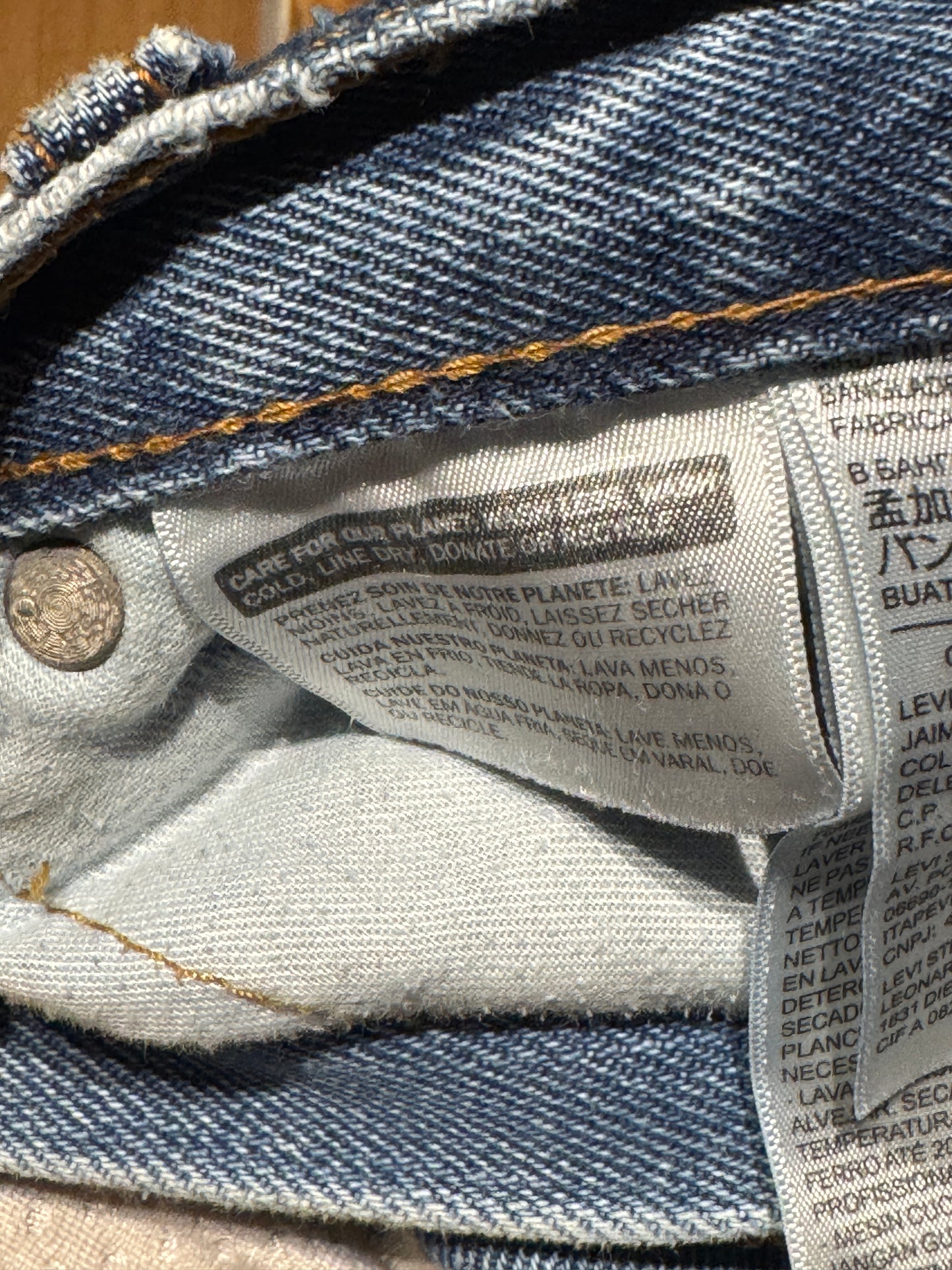 Vintage Levi’s 501 Cut Off Denim Shorts [W31]