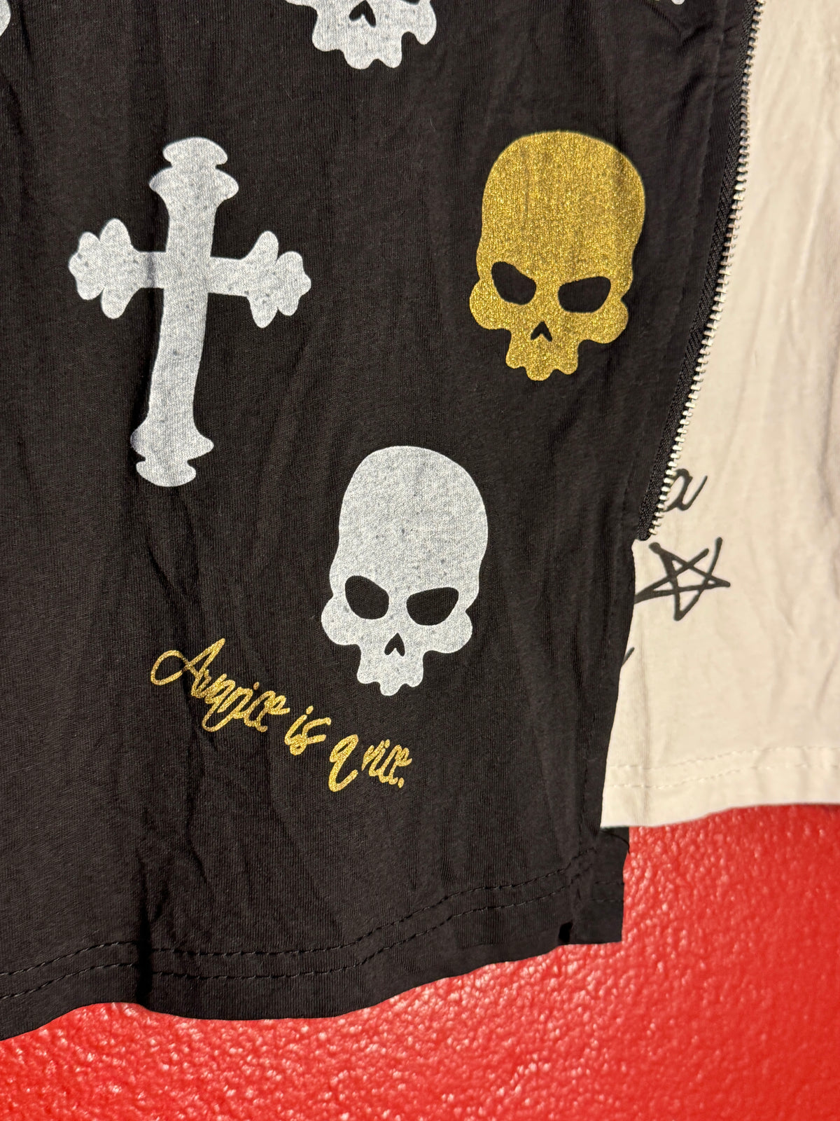 Vintage Y2K We Wear 7ndskin Gothic Skull Tee [S]