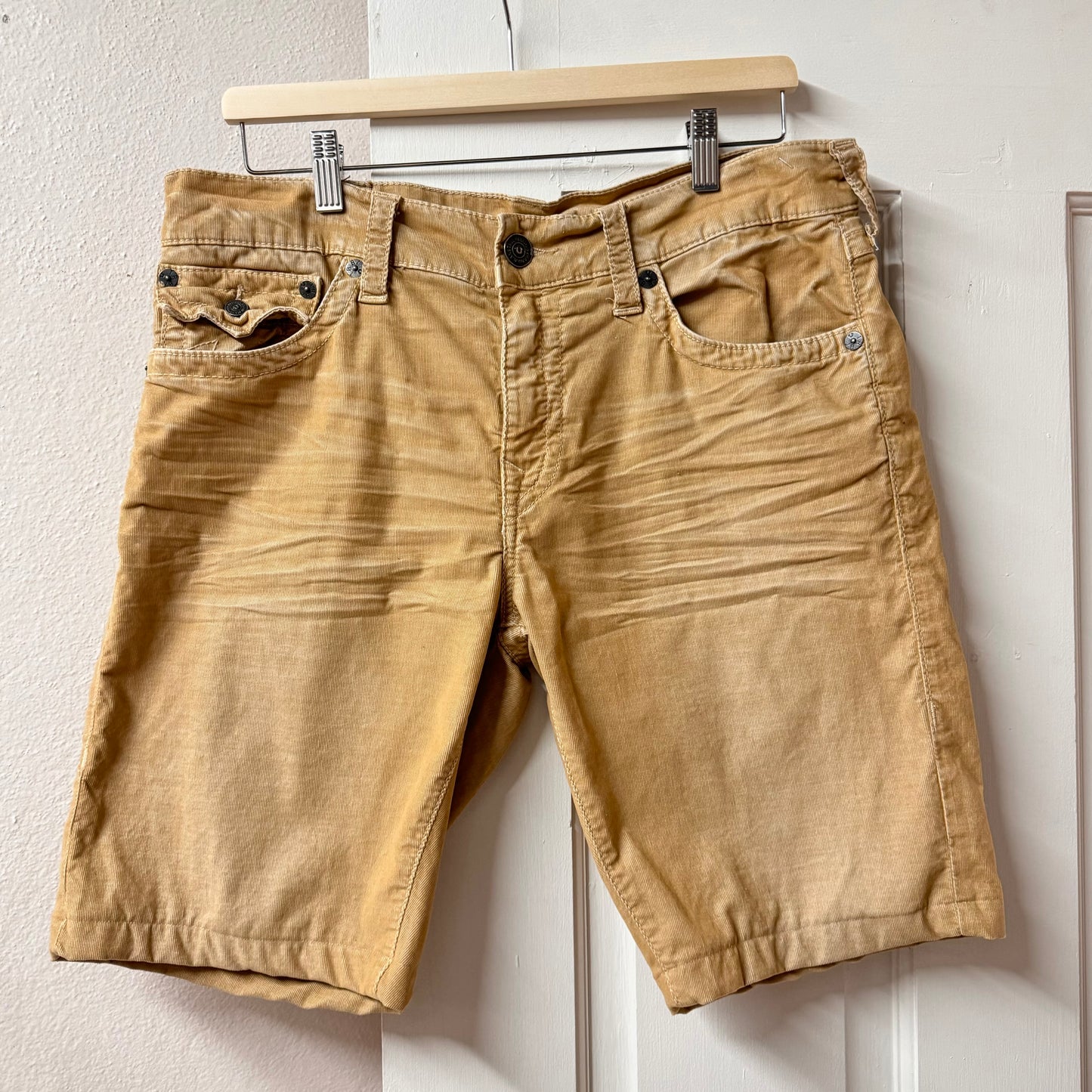 True Religion Corduroy Mens Shorts [34"]