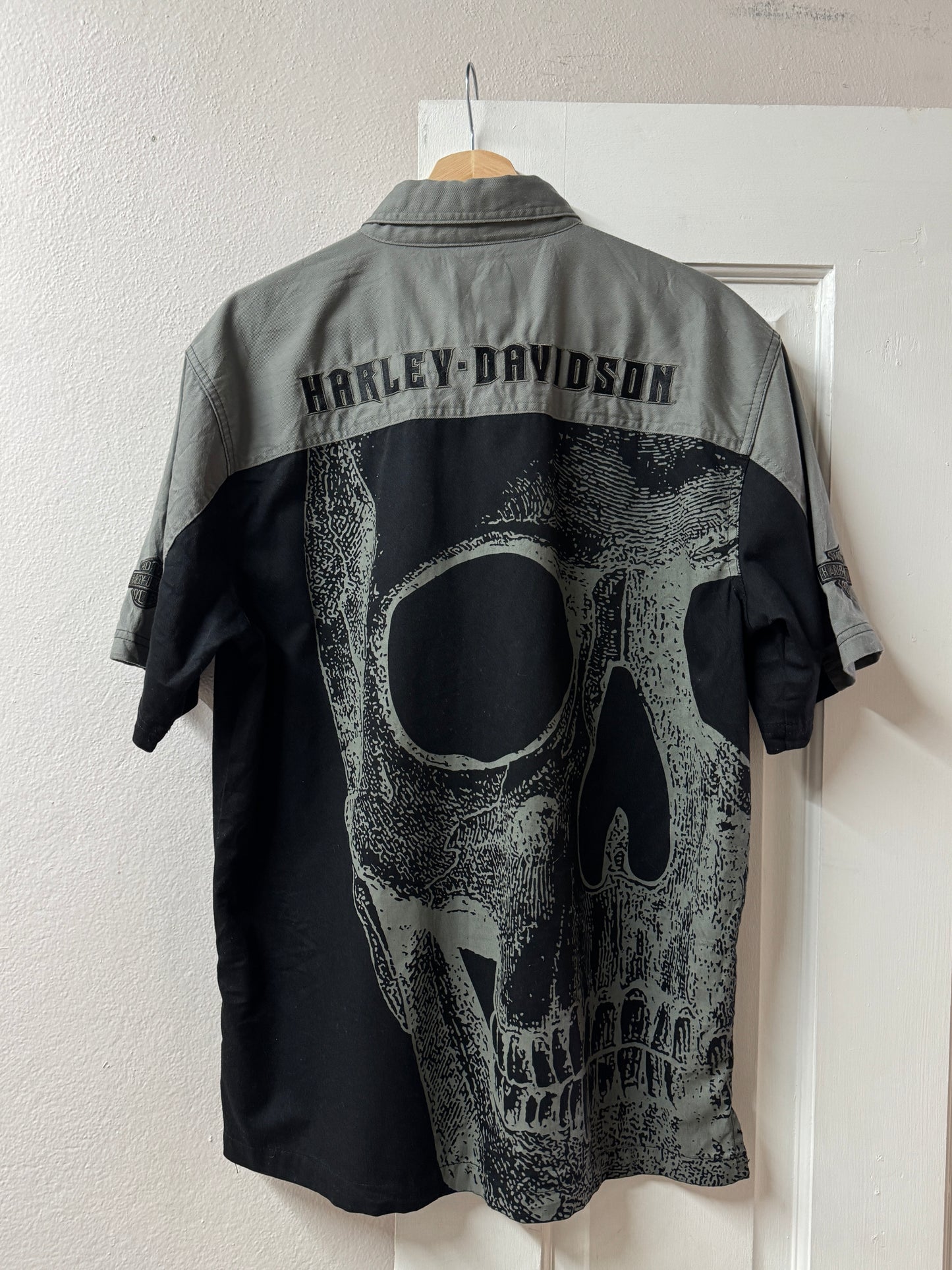 Harley Davidson Skull Panel Short Sleeve Work Shirt [Size M]