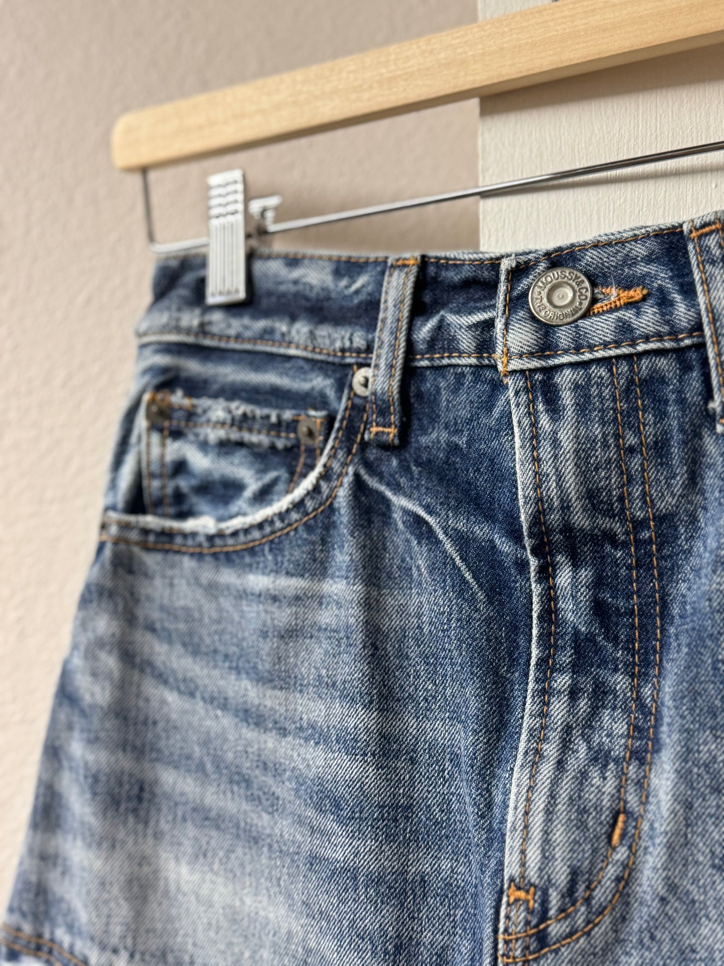 Acid-wash Moussy Denim Skirt [AU 8]