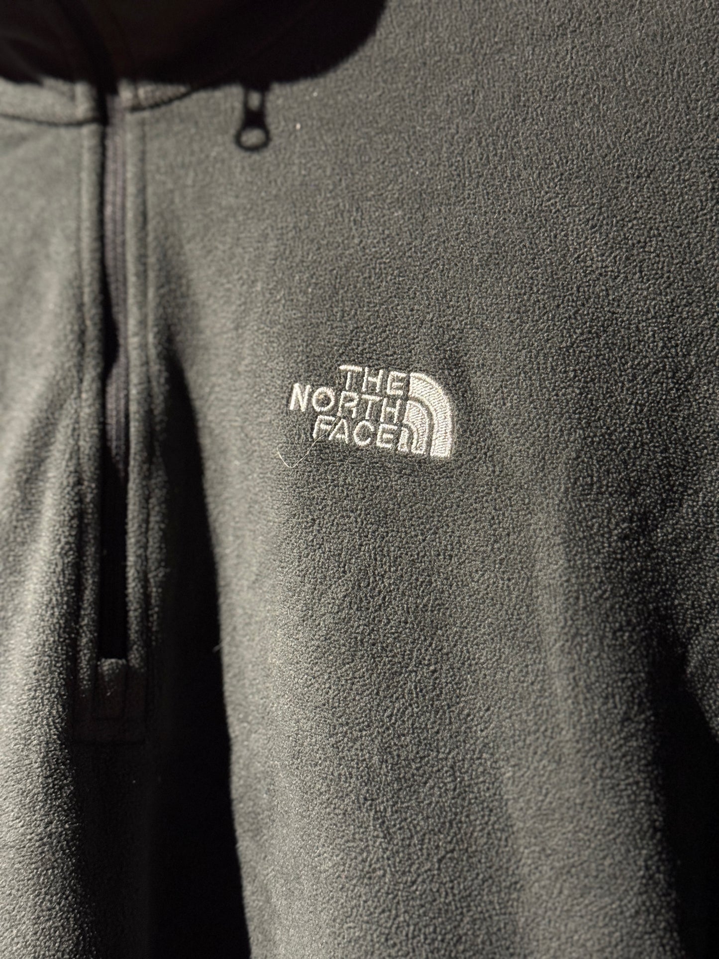 Vintage The North Face Quarter Zip Fleece – Size L (AU)