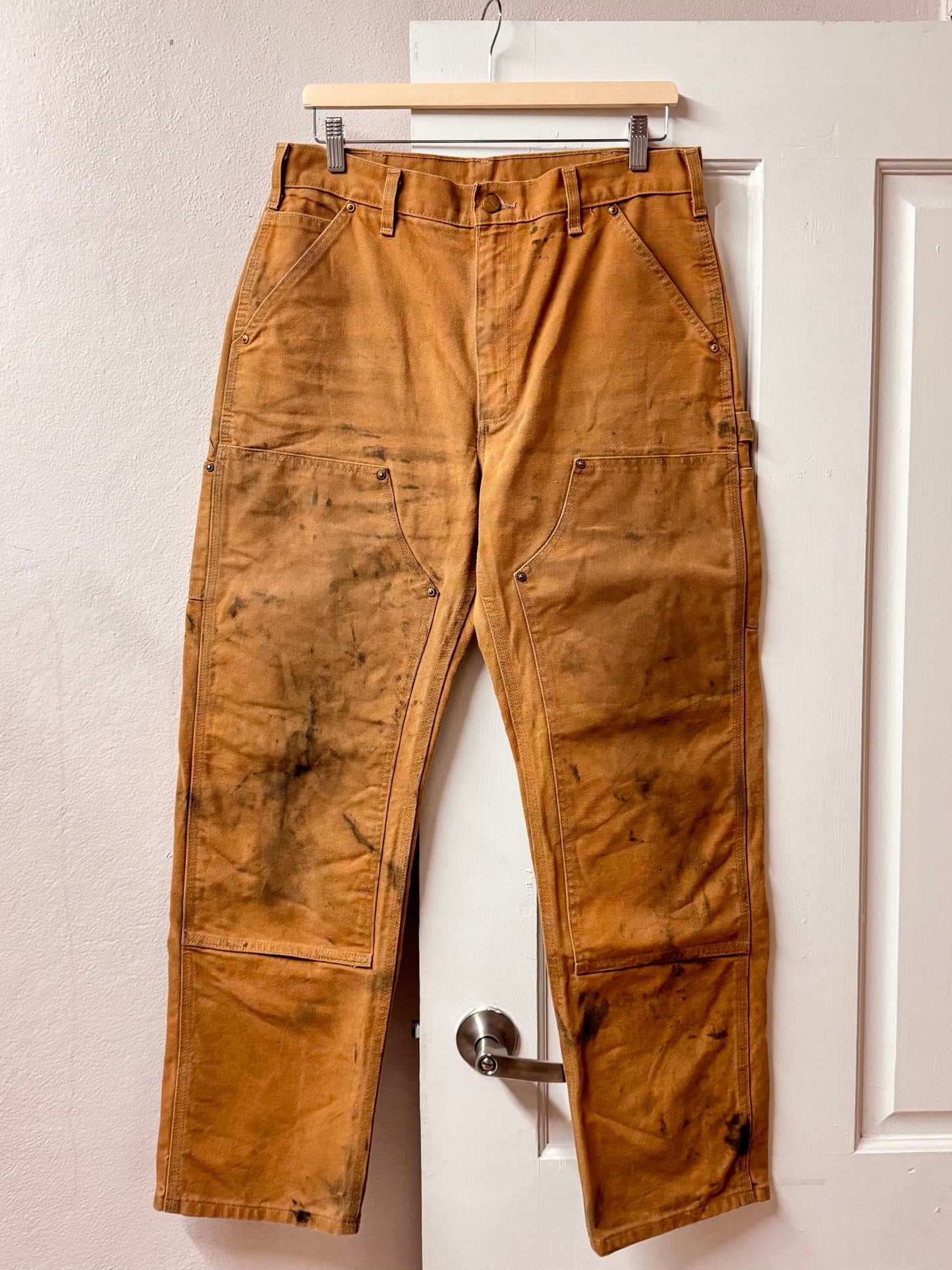 Vintage Carhartt Straight Leg Jeans [34”]