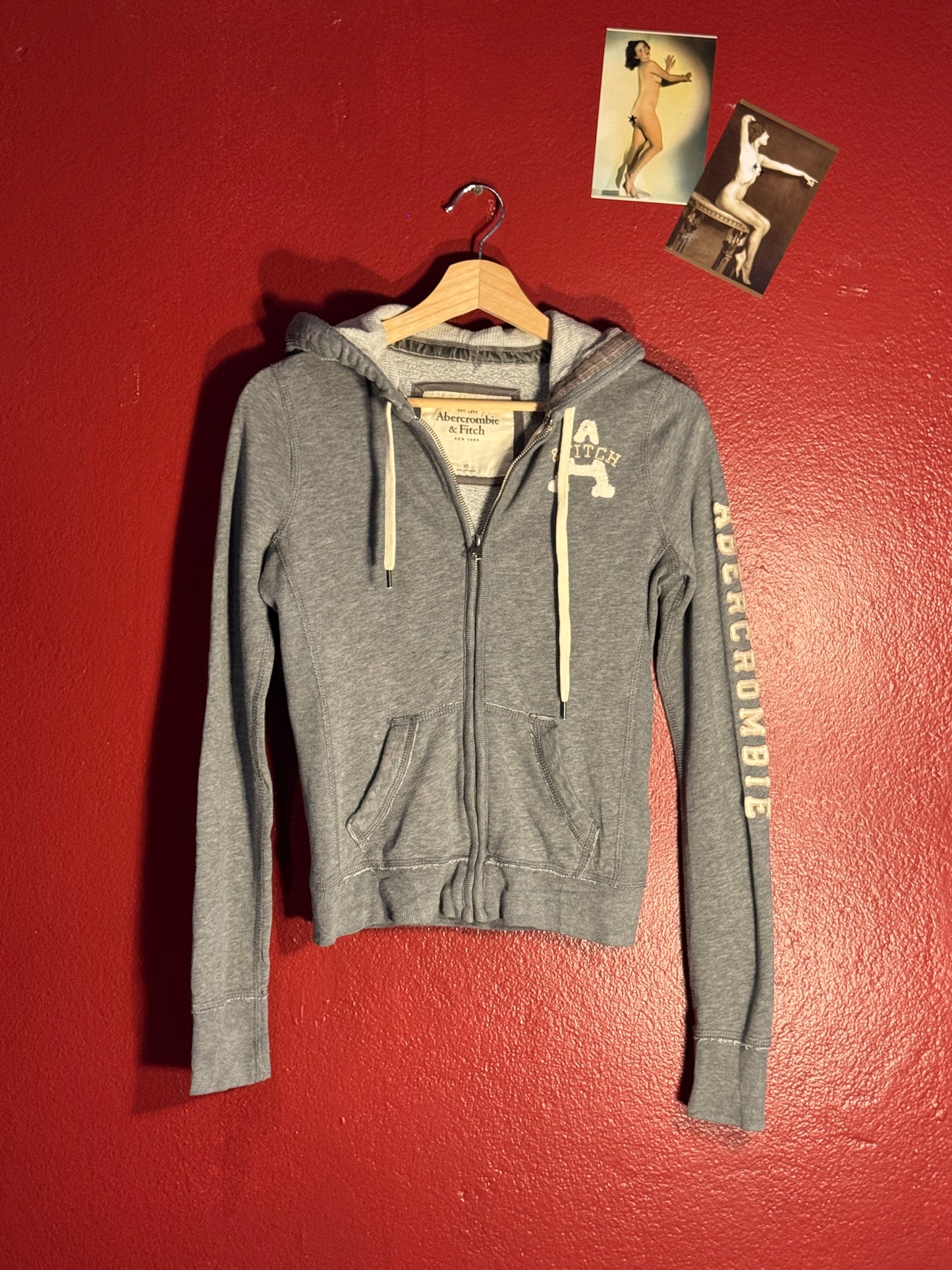 Abercrombie & Fitch Hoodie [XS]