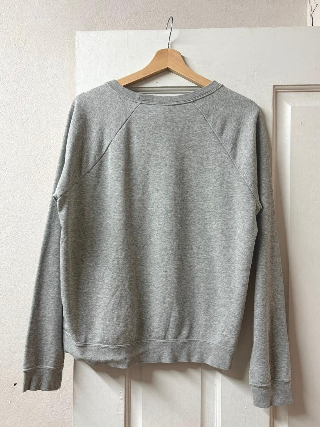 Grey NIKE Crewneck [M]
