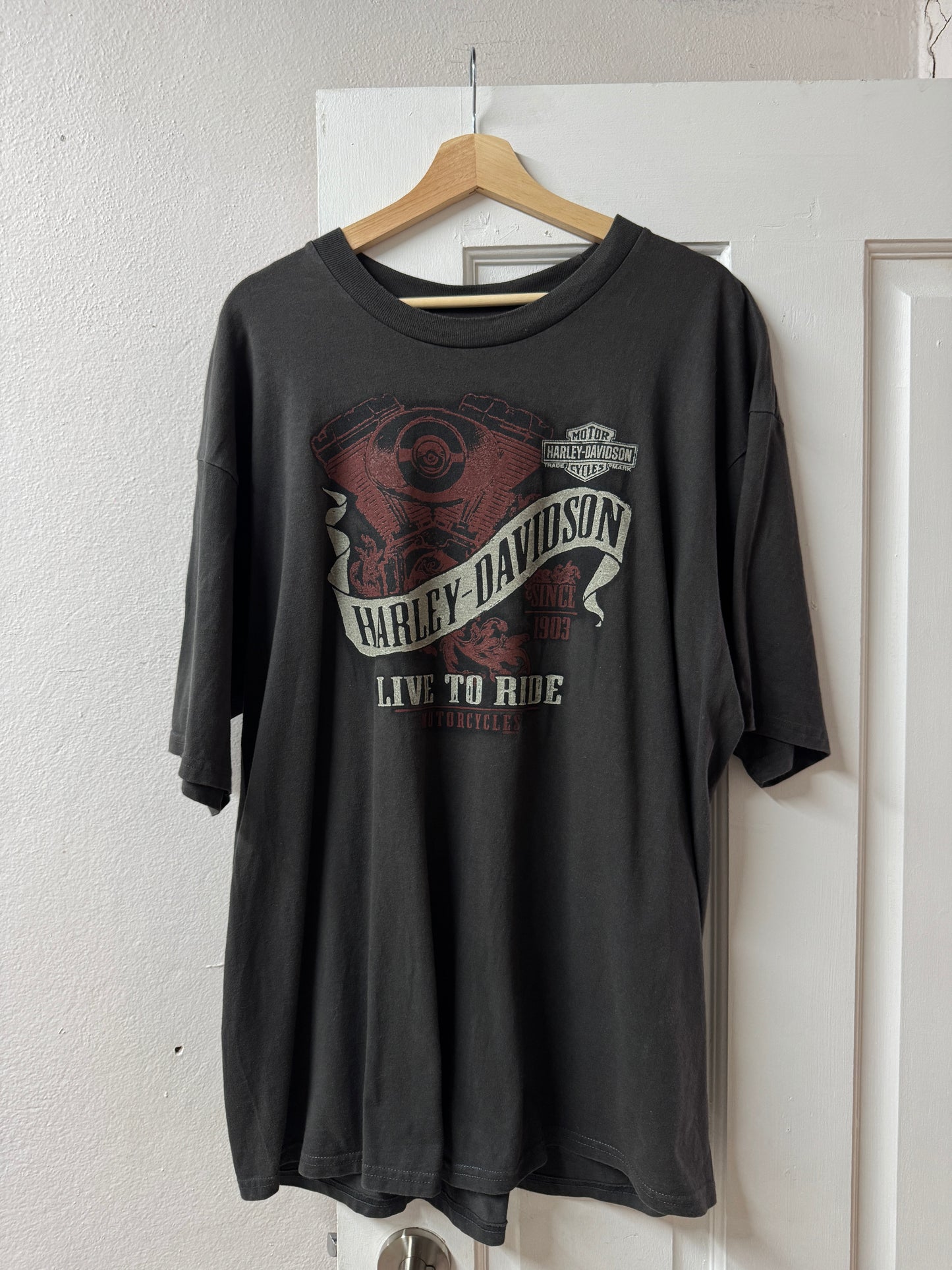 Harley Davidson Laconia New Hampshire Graphic T Shirt [2XL]