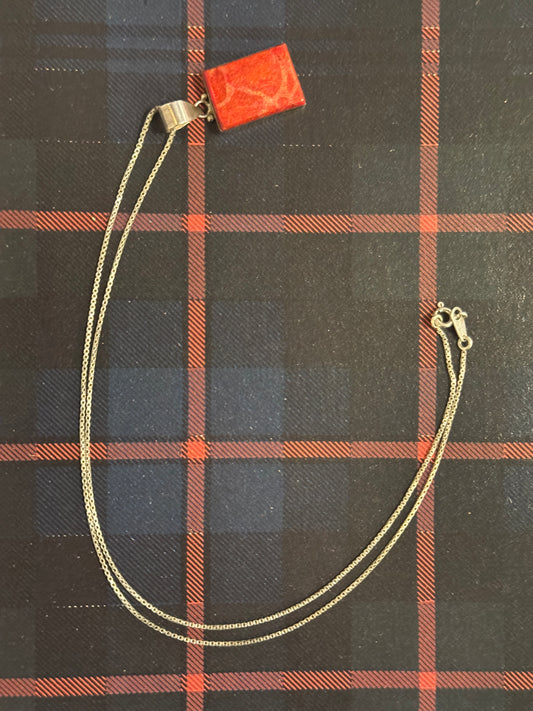 Vintage Sterling Silver Necklace with Rectangular Fossil Coral Pendant – 925