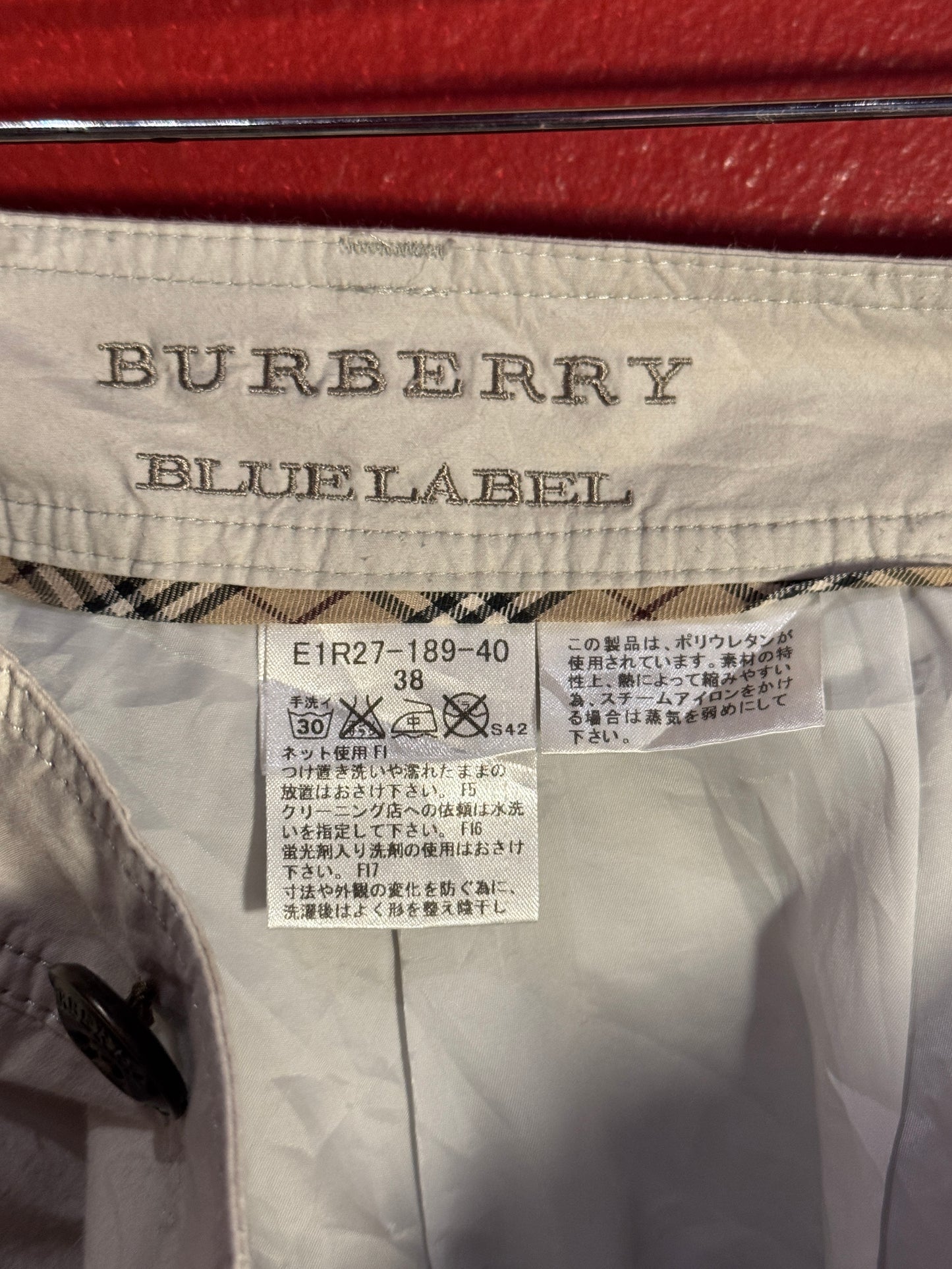 Vintage Burberry Blue Label Pleated Shorts - 38 (AU 10)