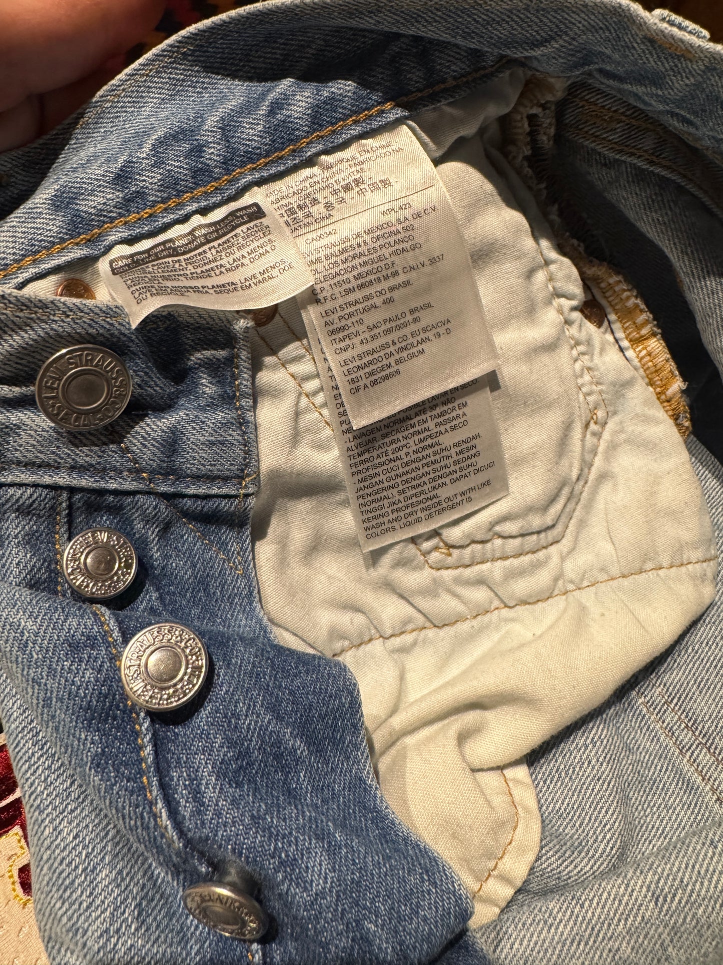 Vintage Levi’s 501 Cut Off Denim Shorts [W31]