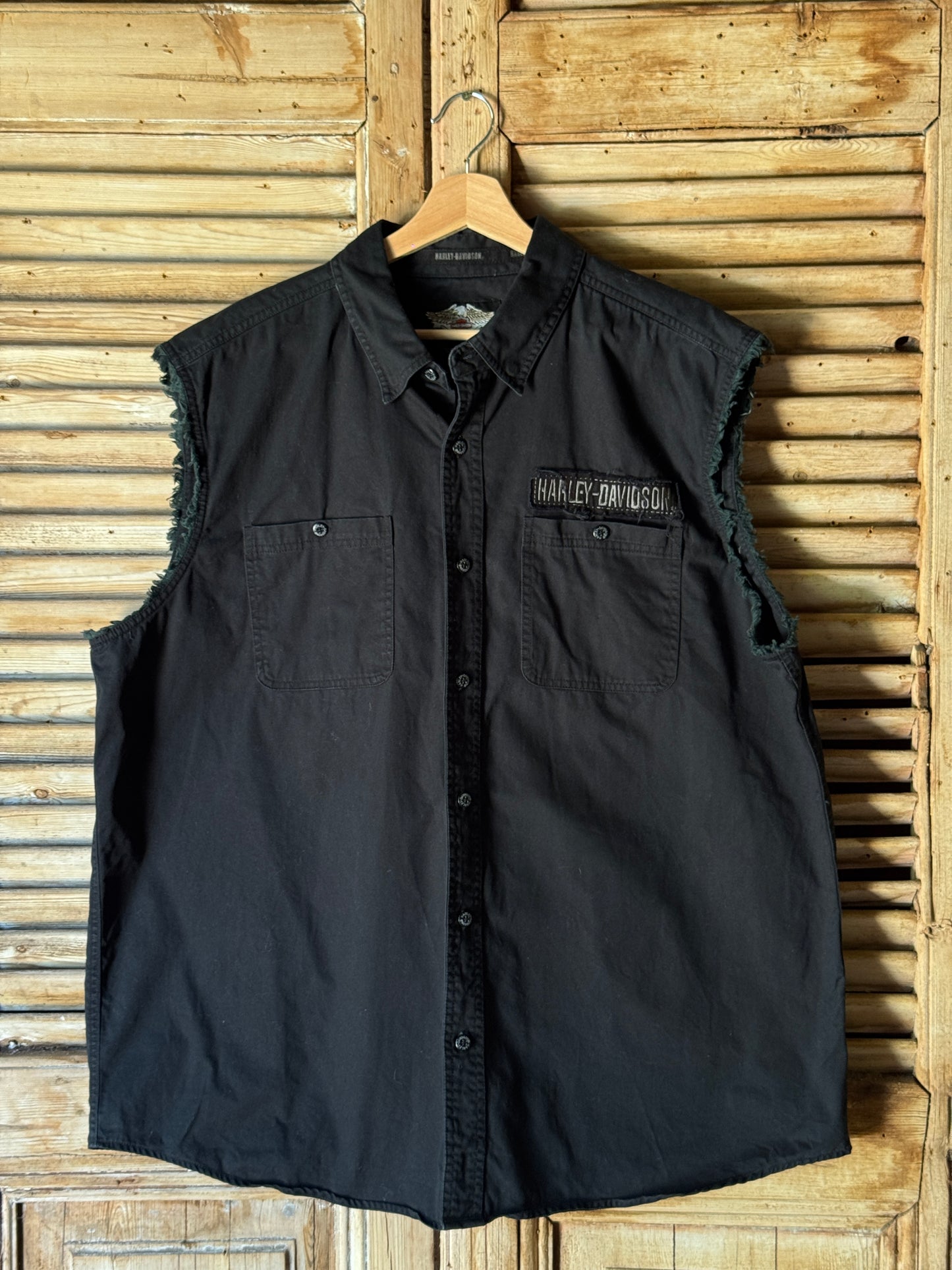 Sleeveless Skull & Flames Shirt