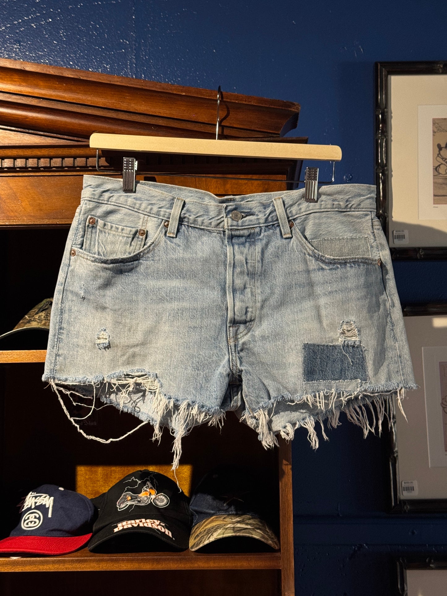 Vintage Levi’s 501 Cut Off Denim Shorts [W31]