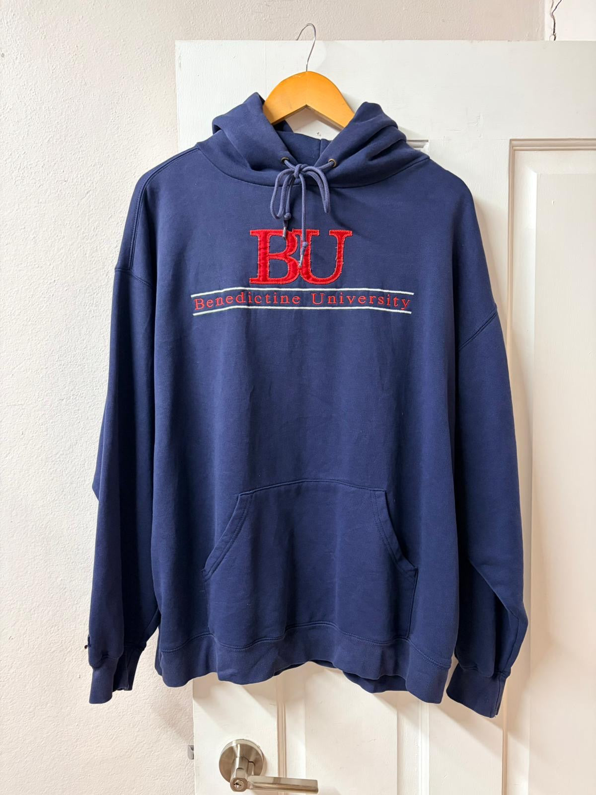 Benedictine University US College Hoodie [XL]