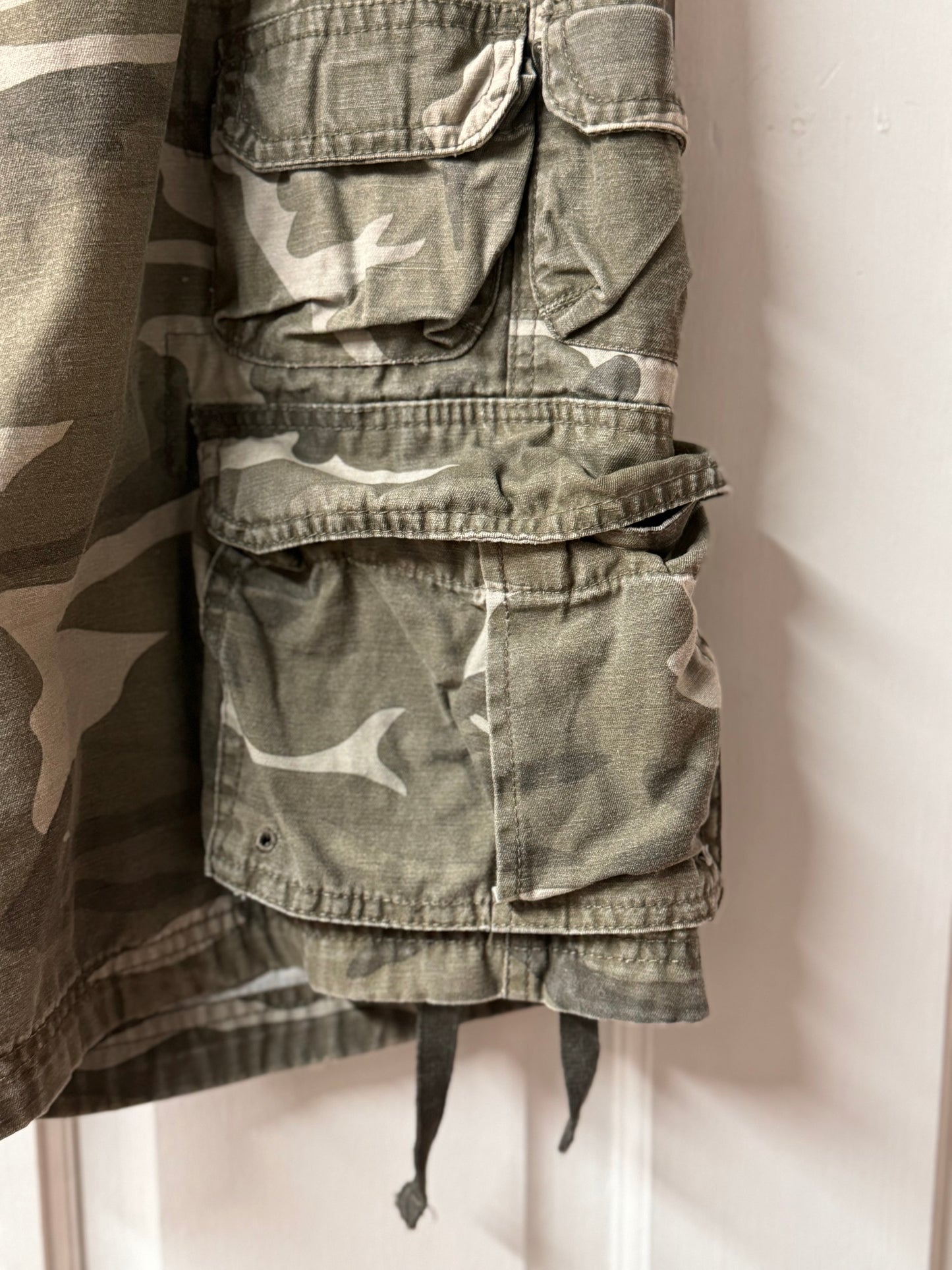 Lee Camo Cargo Shorts [36"]