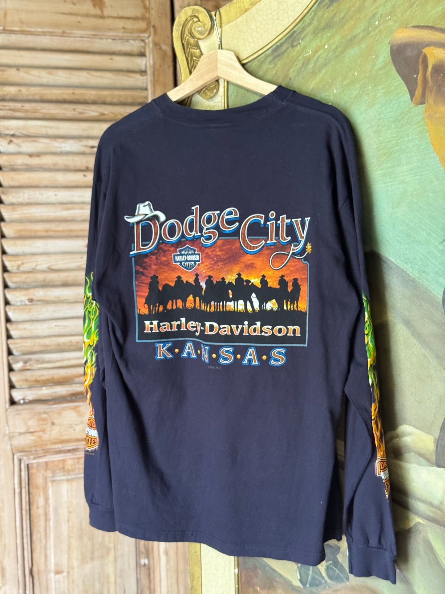 Harley Davidson Vintage Long Sleeve Tee - Dodge City, Kansas [L]
