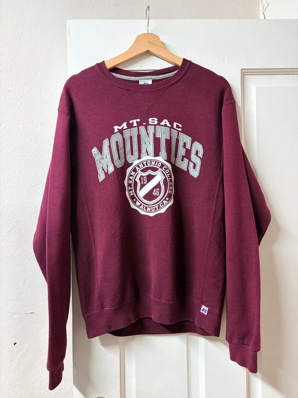 Mounties Crewneck Jumper [S]