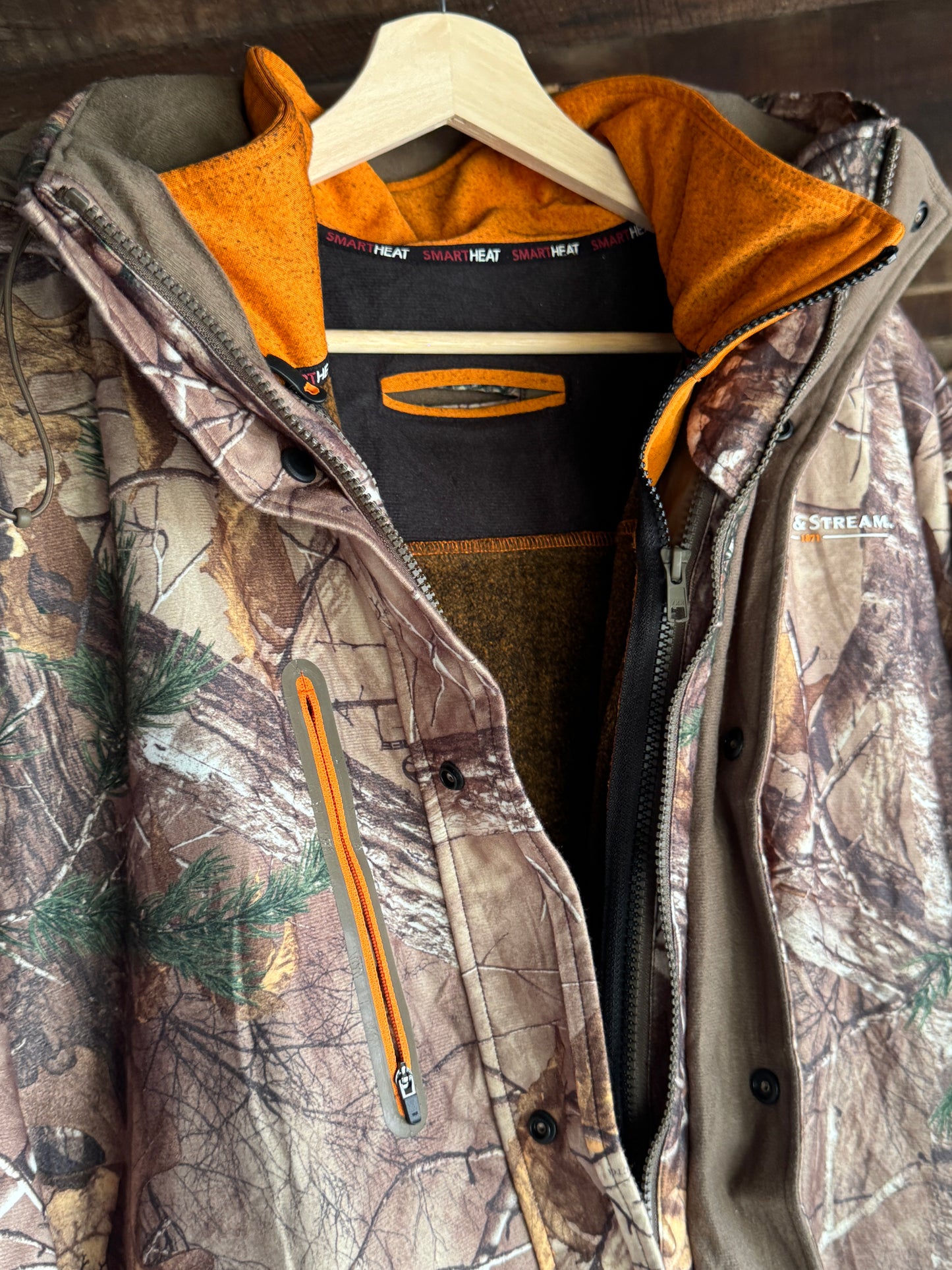 Vintage Field & Stream “HydroProof Ultra” Camo Jacket (Size XL)