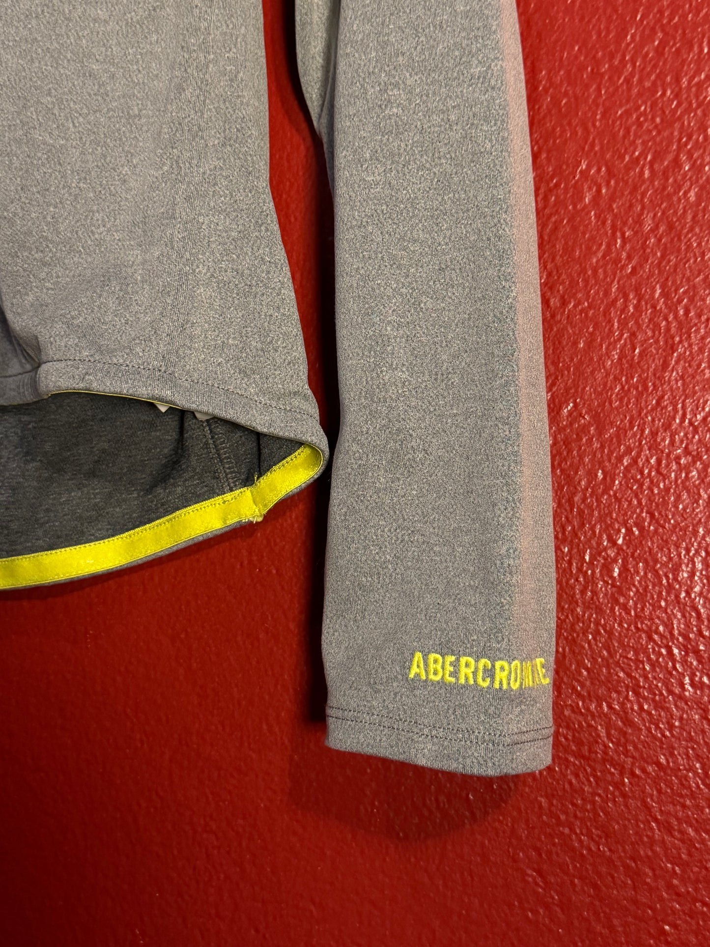 Abercrombie & Fitch Long Sleeve Running Tee [M]