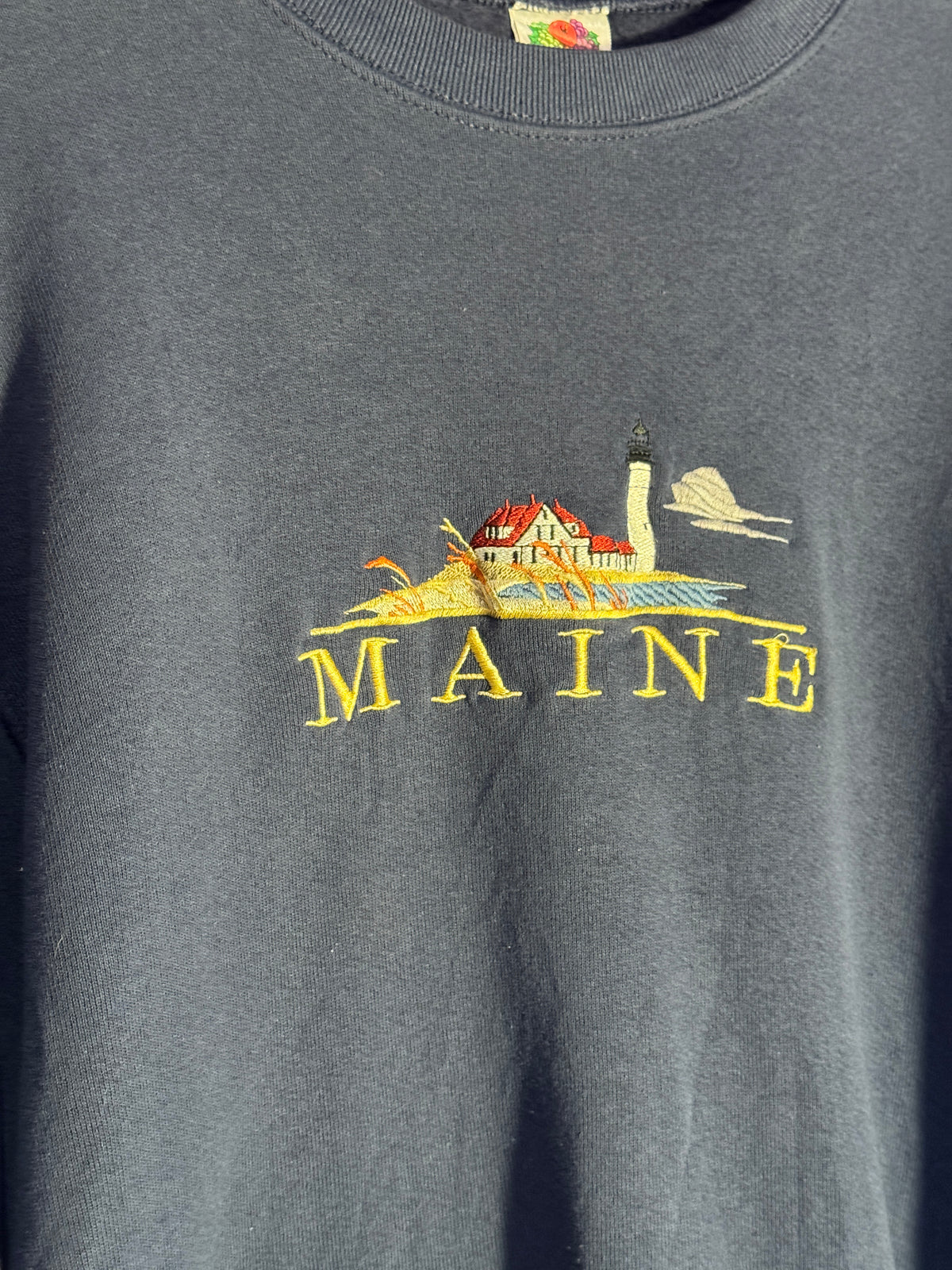 Vintage Maine Embroidered Sweatshirt (XL)