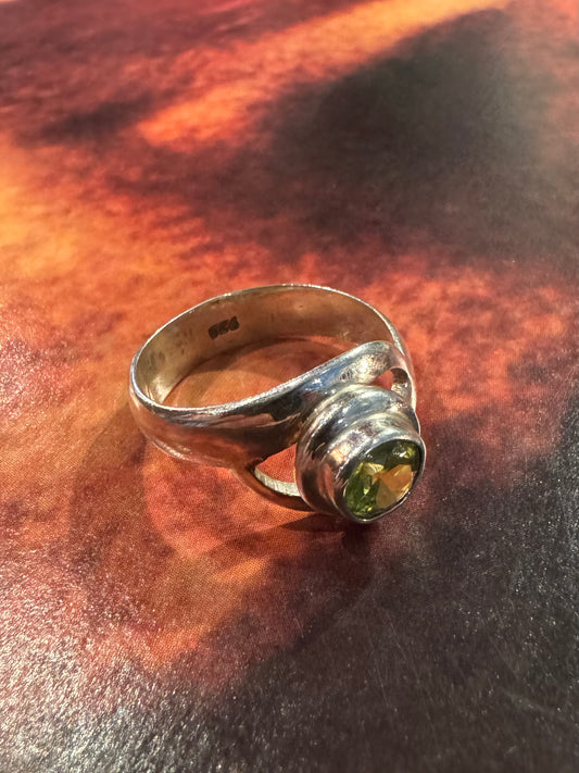 Vintage Green Amethyst 925 Sterling Silver Ring