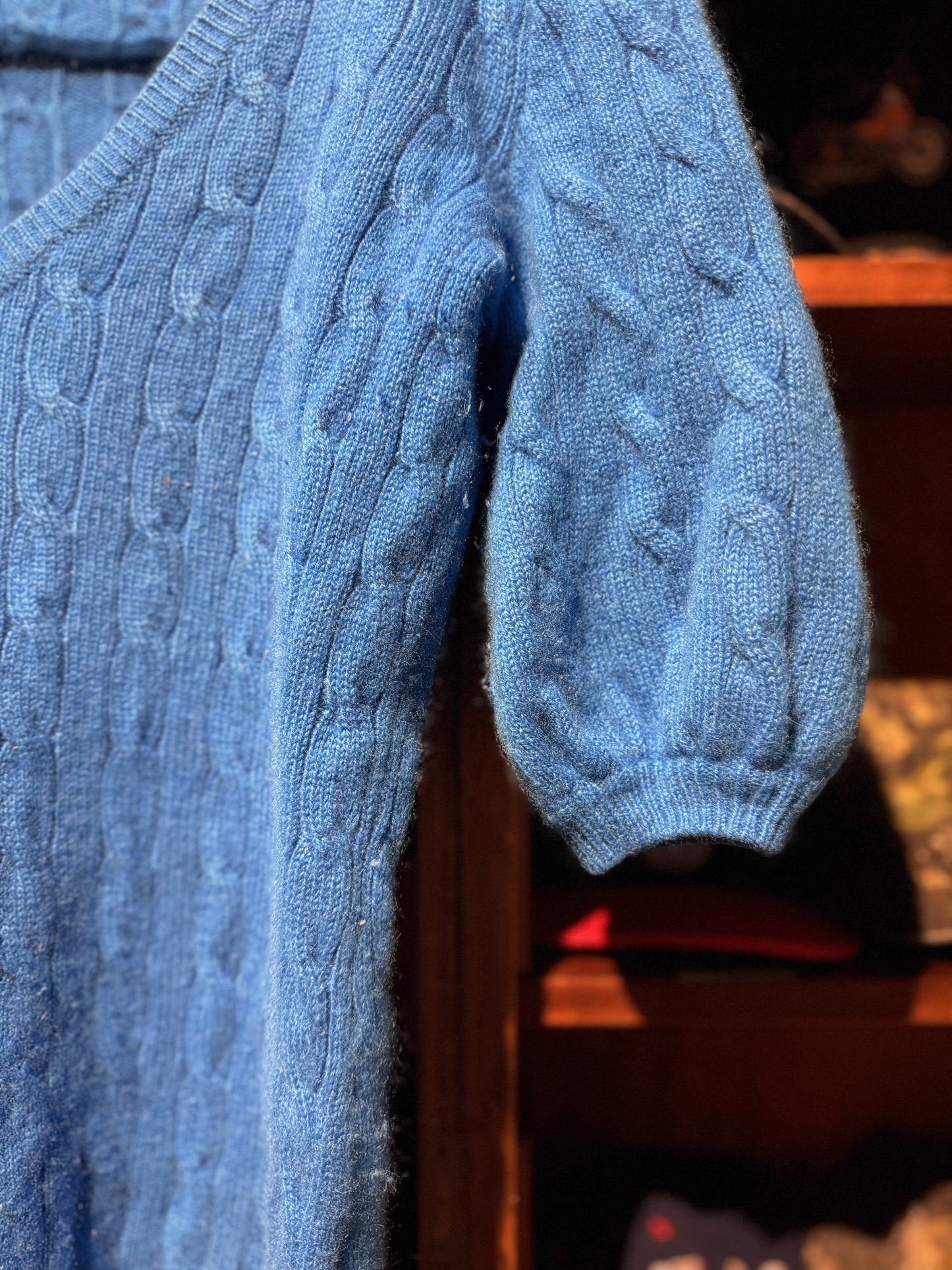 Cashmere Ralph Lauren Blue V-Neck Cable-Knit Sweater [L]