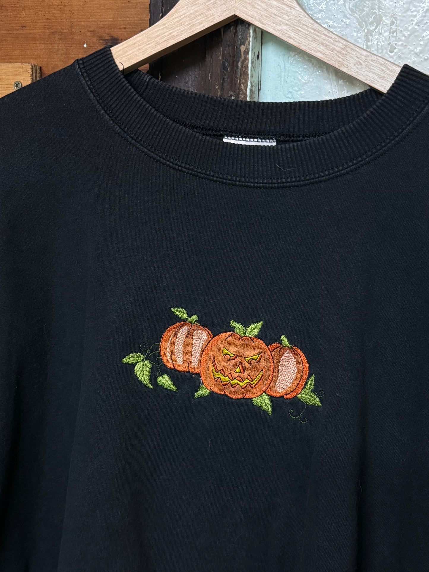 Vintage Black Halloween Crewneck Sweater [L]