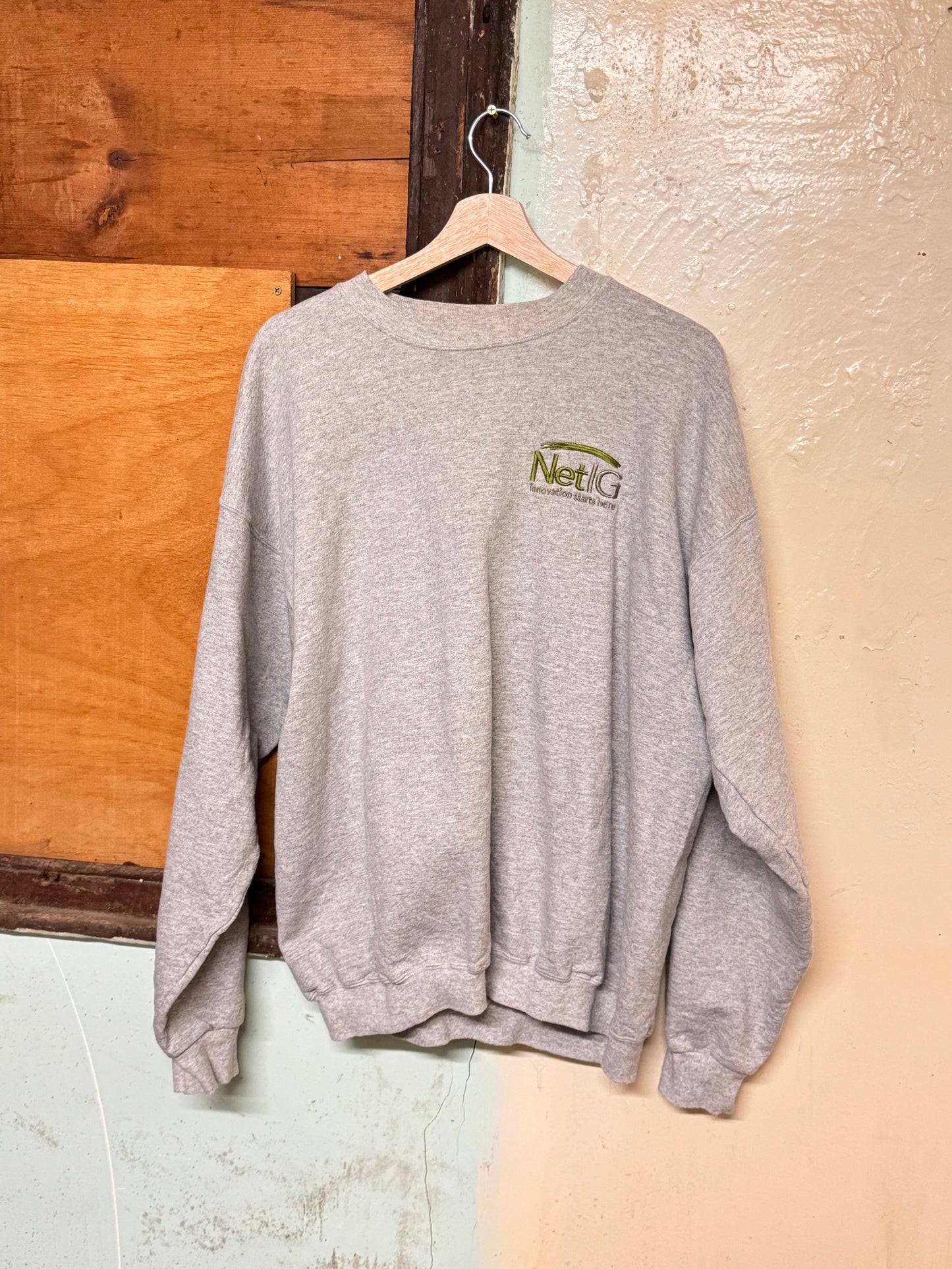 Vintage Grey Crewneck Sweater [L]