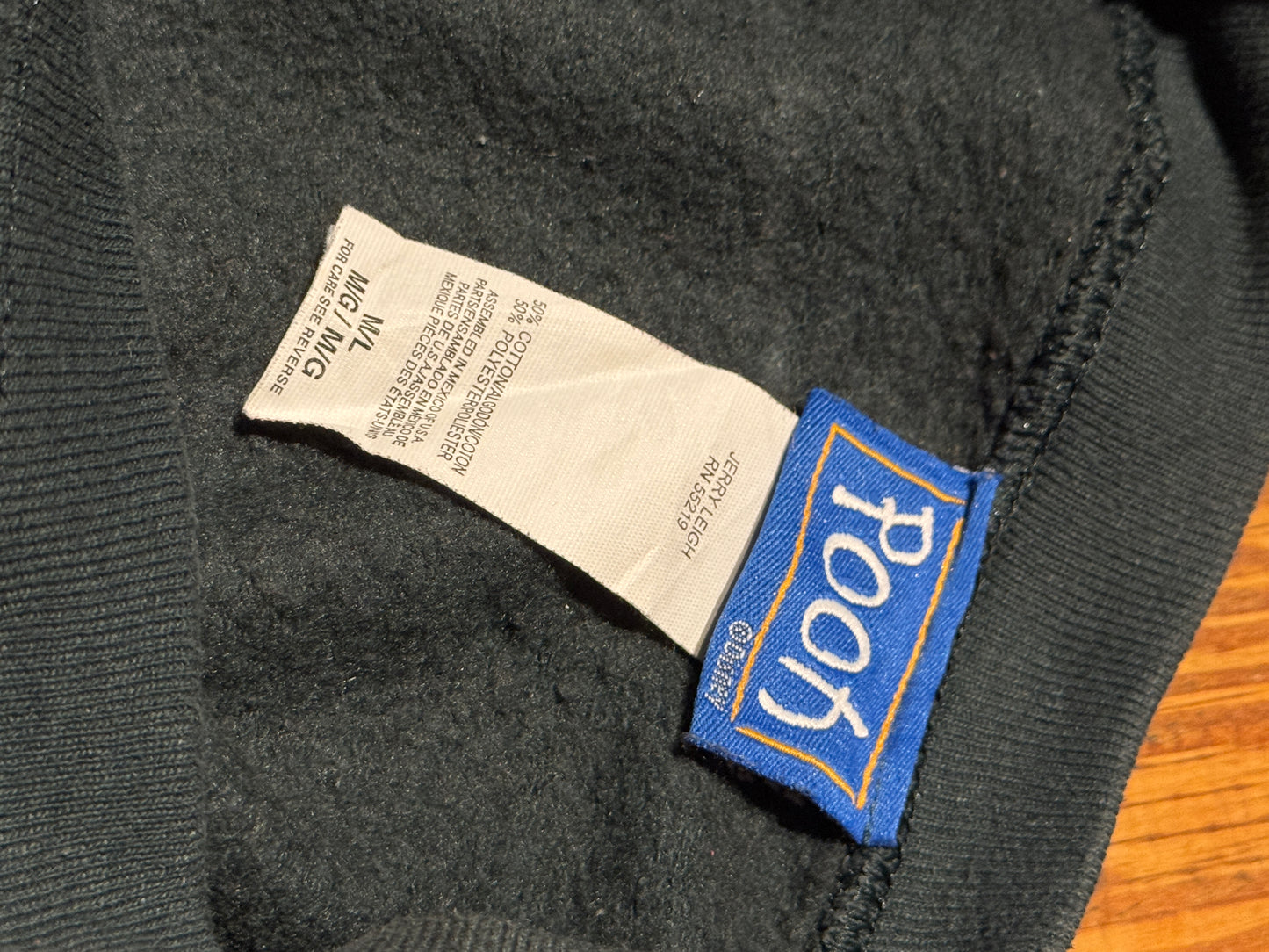 Vintage Green 'Pooh' Christmas Disney Crewneck Sweater [M/L]