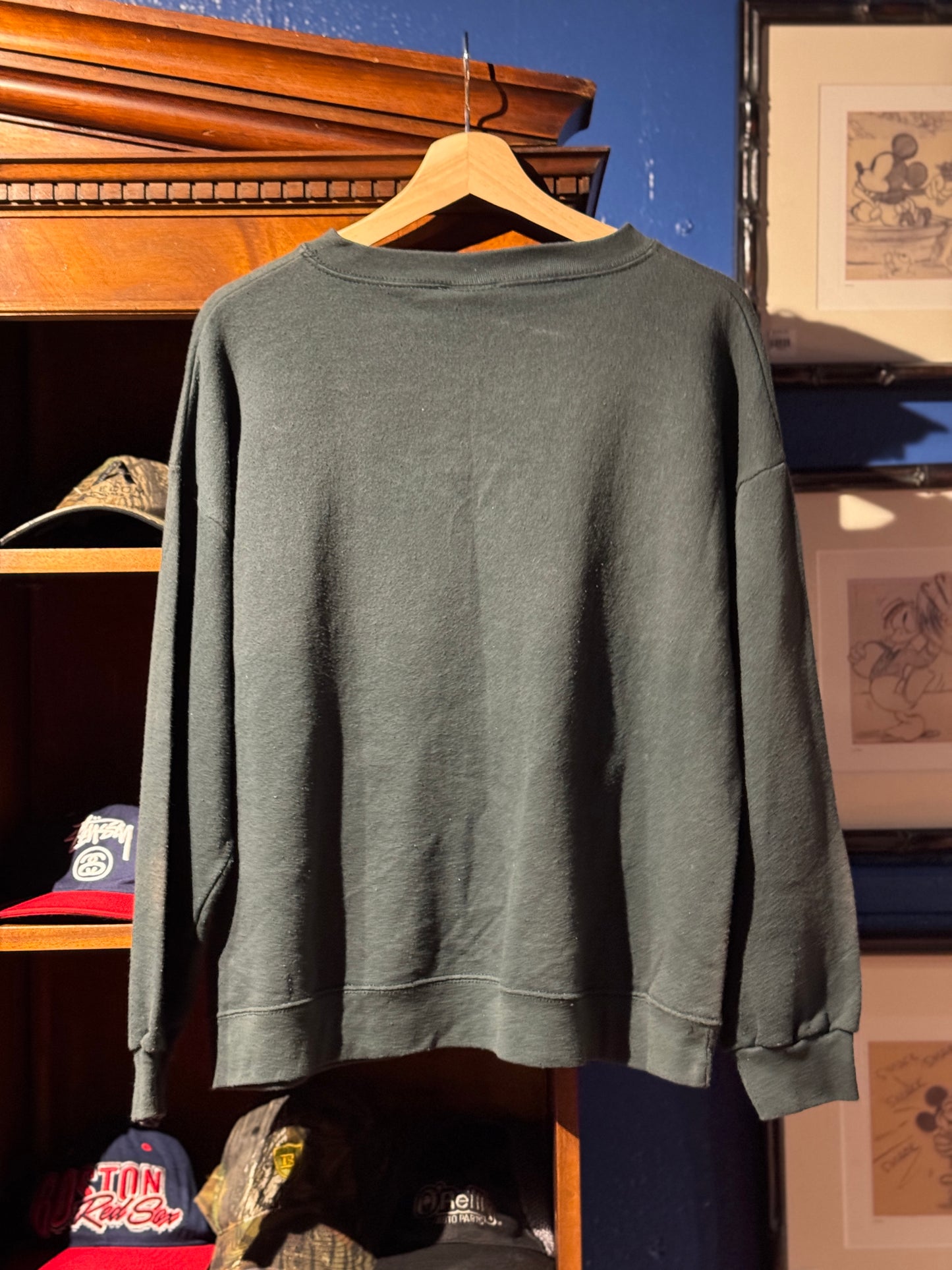 Vintage Green 'Pooh' Christmas Disney Crewneck Sweater [M/L]