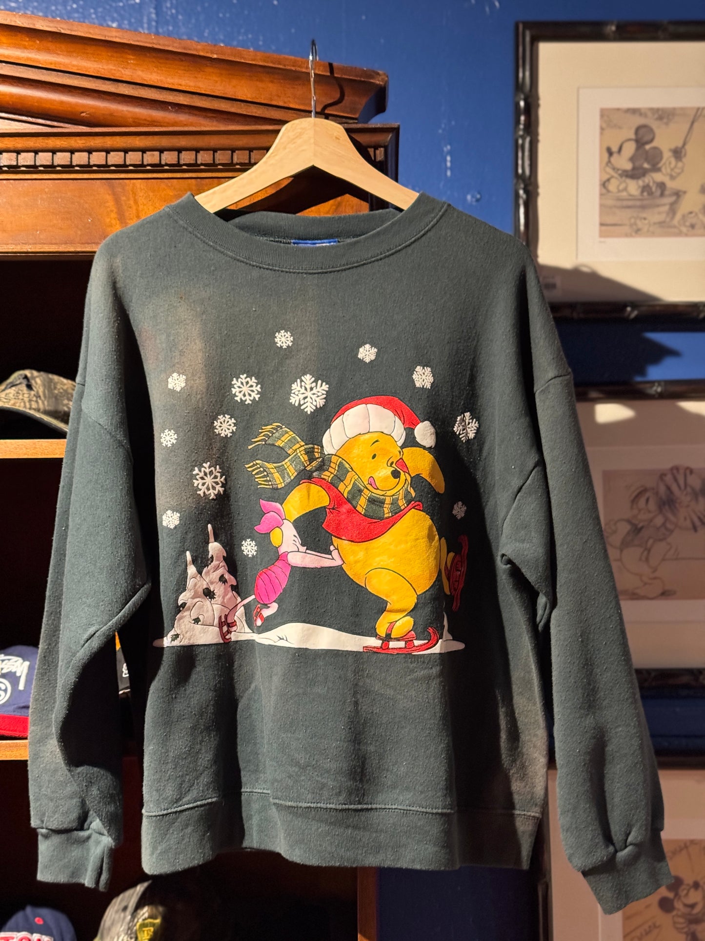 Vintage Green 'Pooh' Christmas Disney Crewneck Sweater [M/L]