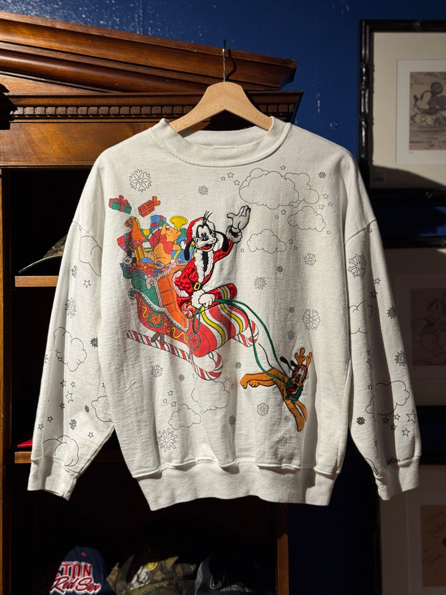 Vintage Goofy Christmas Disney Embroidered Crewneck [L]