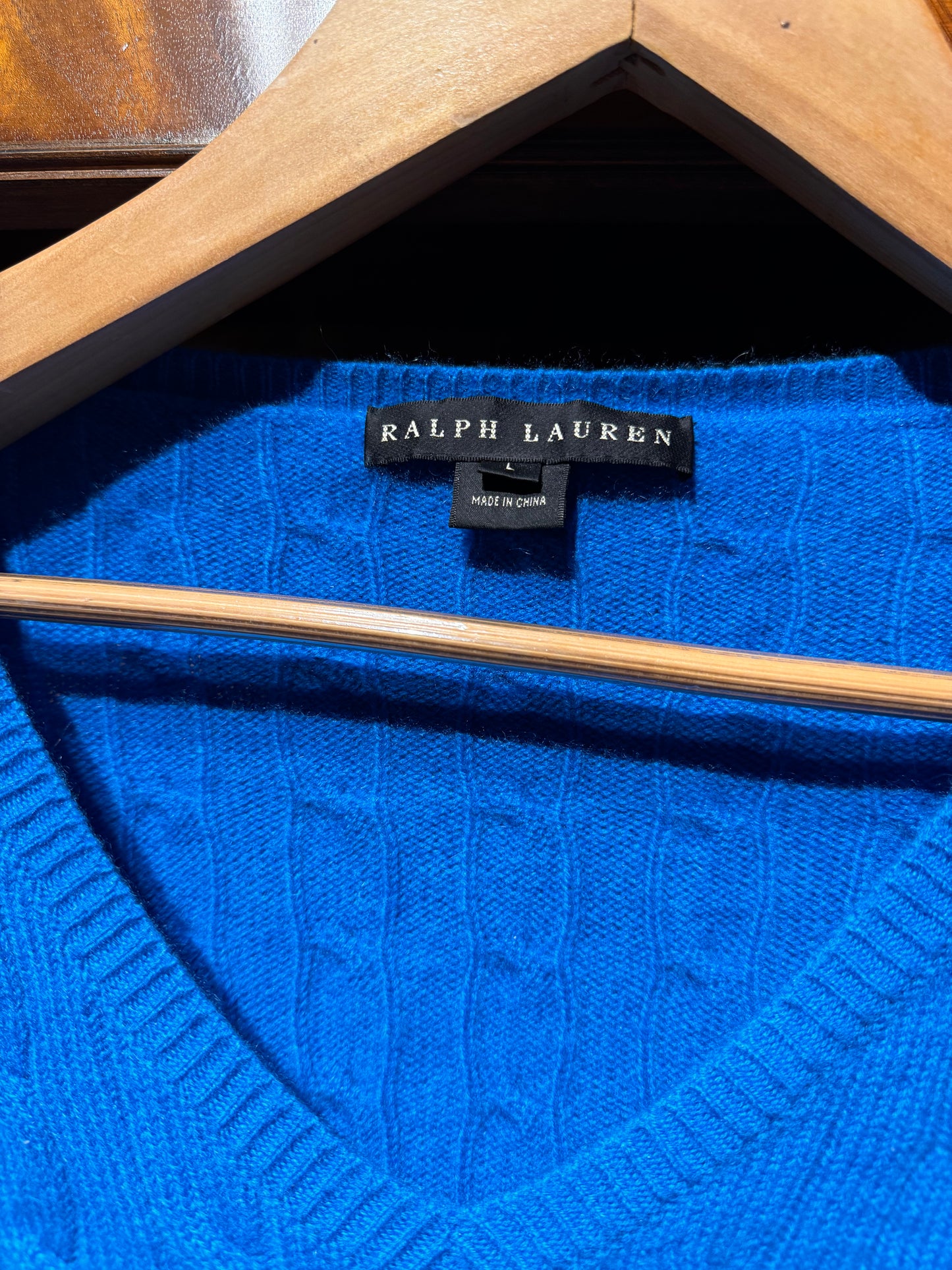 Cashmere Ralph Lauren Blue V-Neck Cable-Knit Sweater [L]