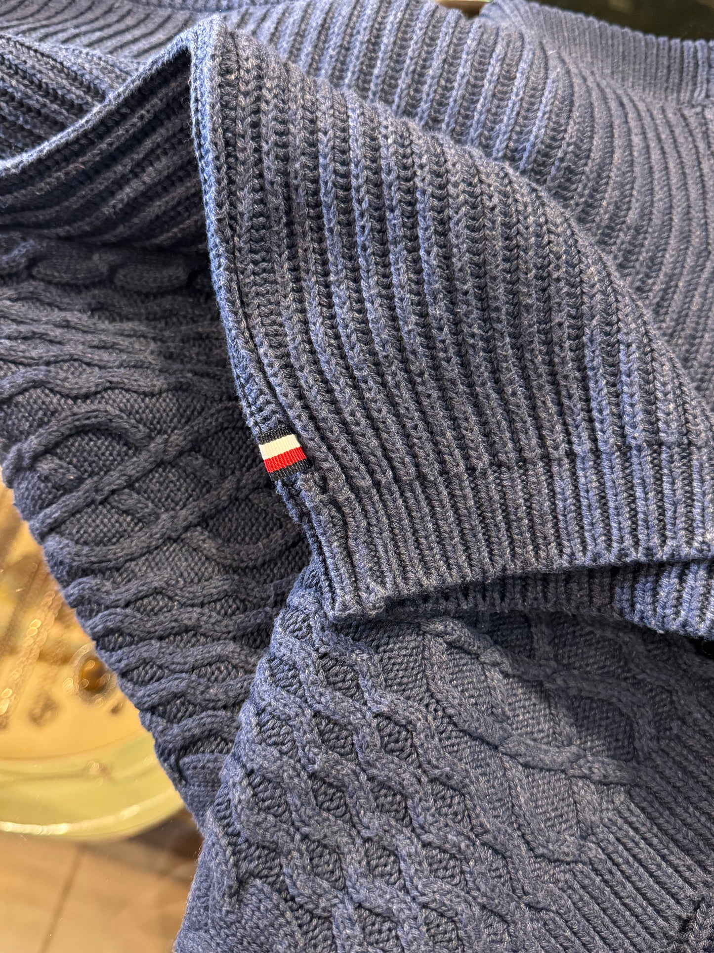 Blue Tommy Hilfiger Knit [M]