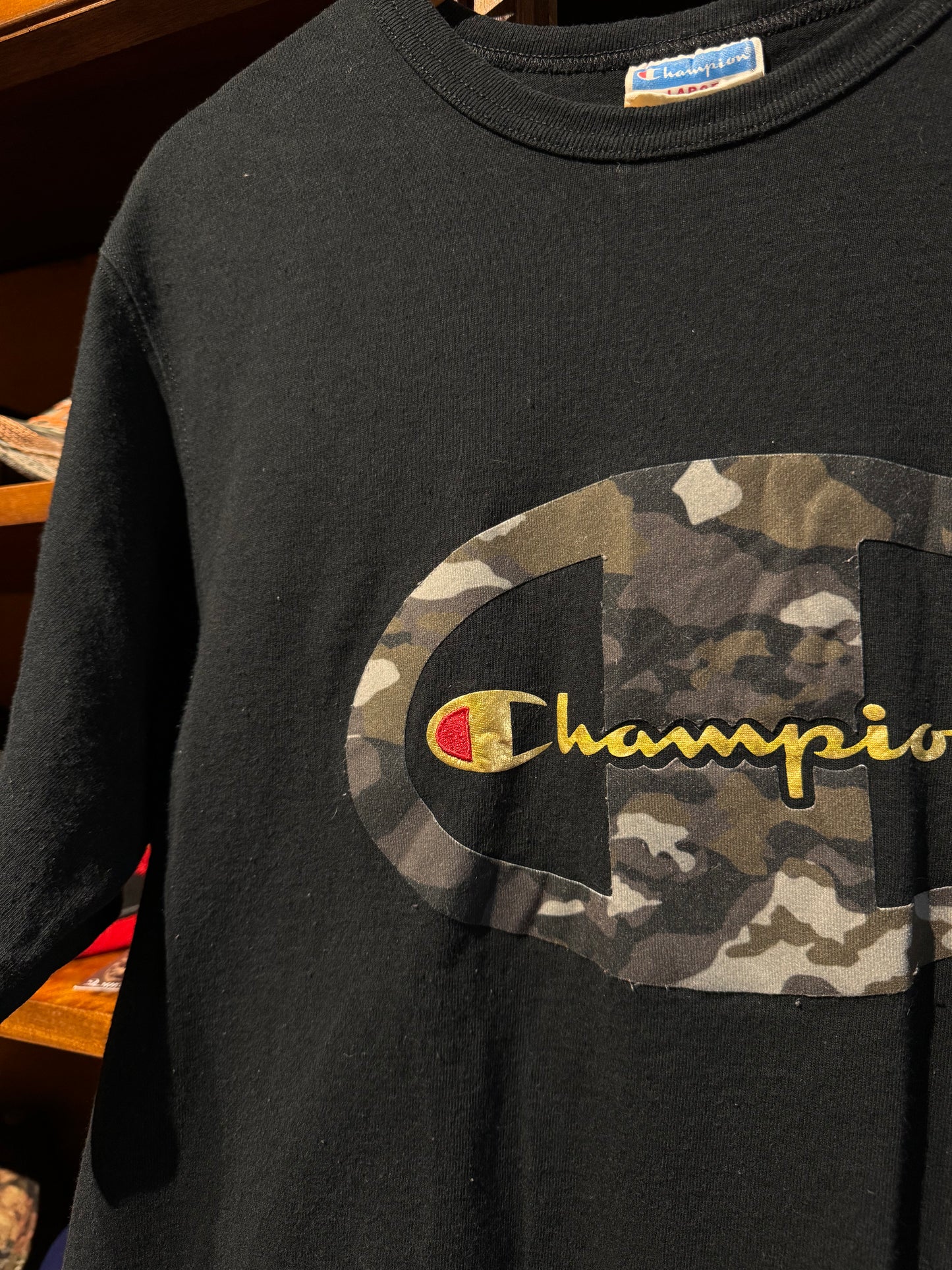 Black & Camo Champion Tee [L]
