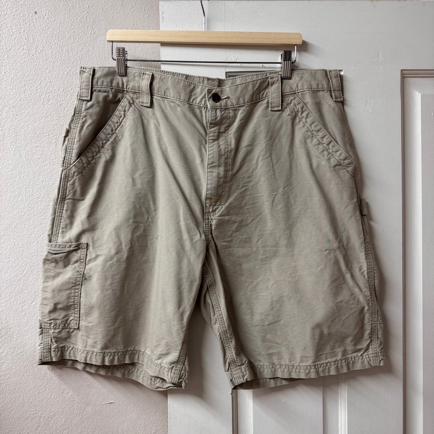 Carhartt Shorts [40"]