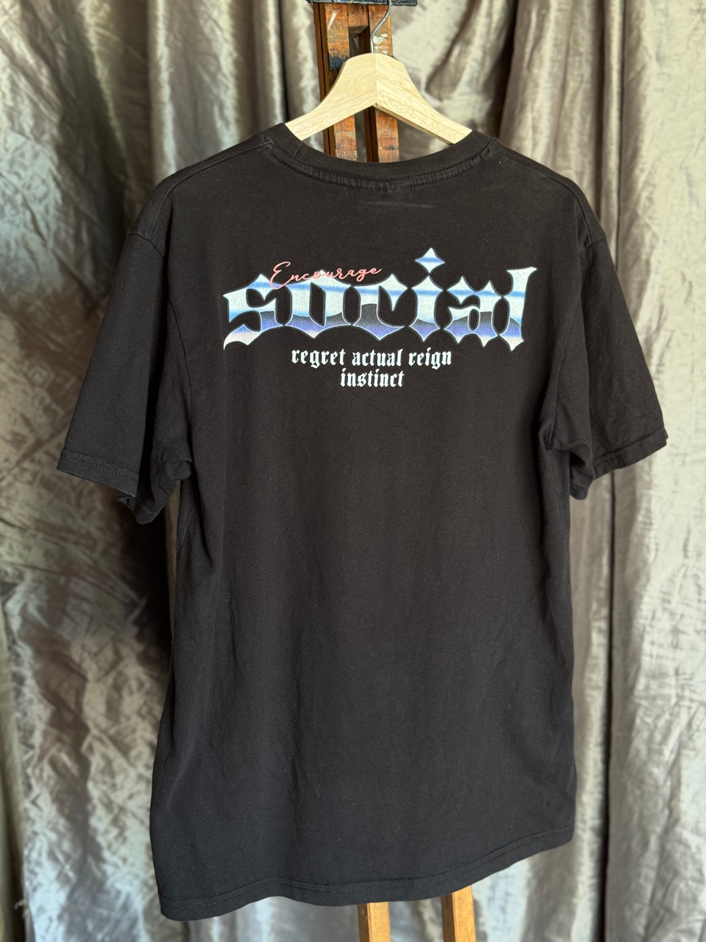 Encourage Social Justic Graphic Tee [M]