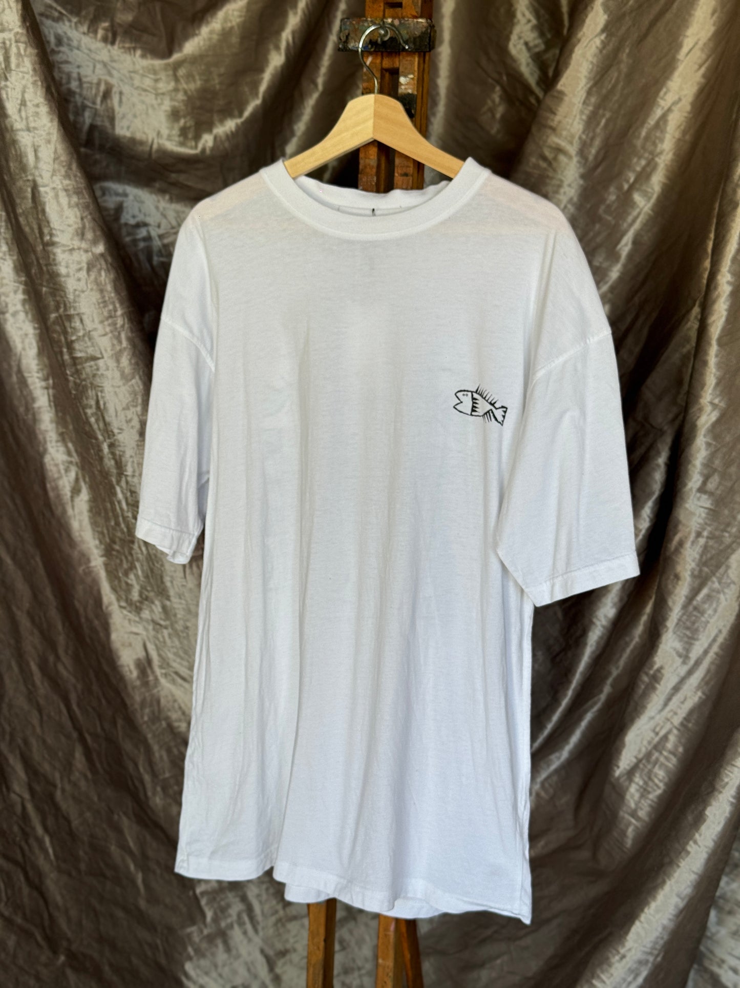 White Graphic Tee [XL]